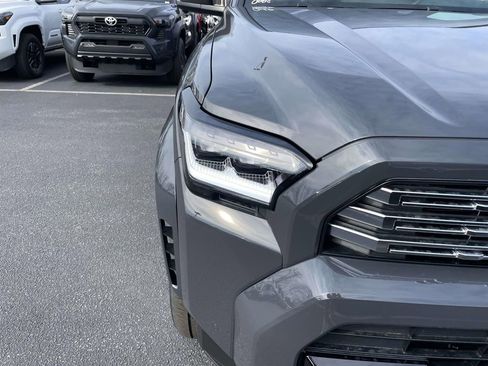 New 2026 Toyota 4Runner Limited image 18