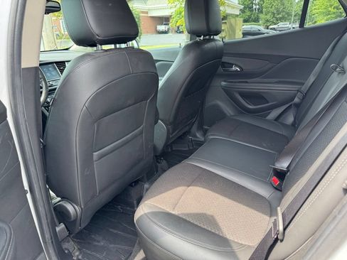 Used 2020 Buick Encore Preferred FWD image 12