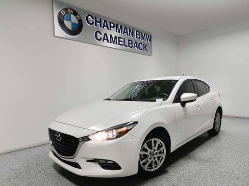 Used 2018 MAZDA MAZDA3 Sport FWD image 1