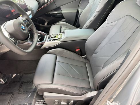 Used 2026 BMW X3 xDrive30i w/ Premium Package AWD/4WD image 5