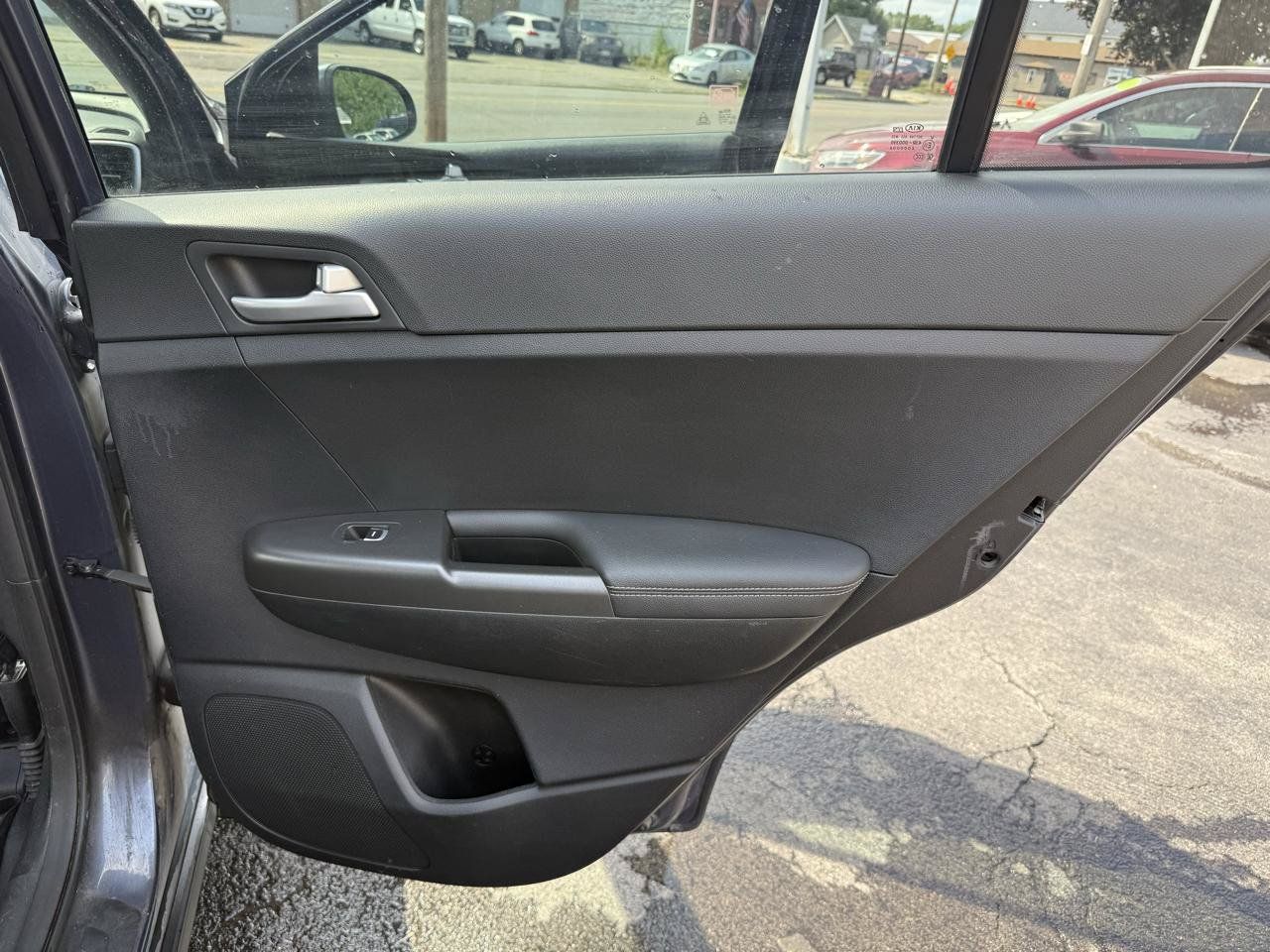 Used 2019 Kia Sportage LX FWD image 30