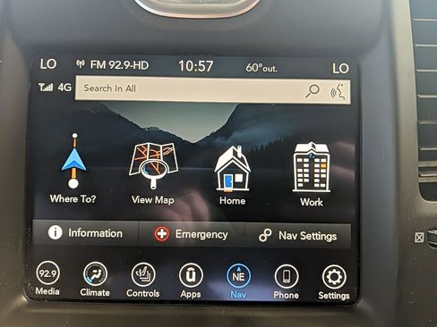 Used 2023 Chrysler 300 Touring L w/ Popular Equipment Group image 19