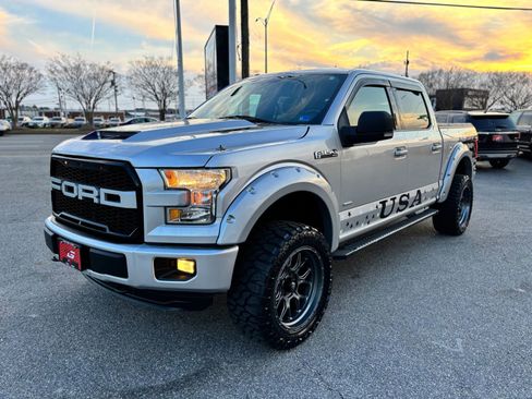 Used 2015 Ford F150 XLT w/ Equipment Group 302A Luxury image 8