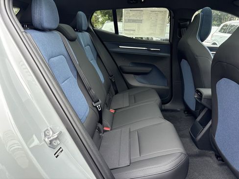 New 2026 Volvo EX30 Plus image 19