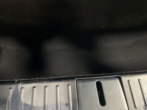 Used 2021 Tesla Model S Plaid image 26