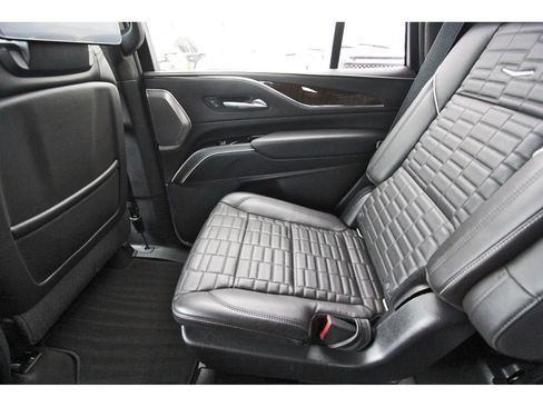 Used 2021 Cadillac Escalade Sport Platinum AWD/4WD image 12