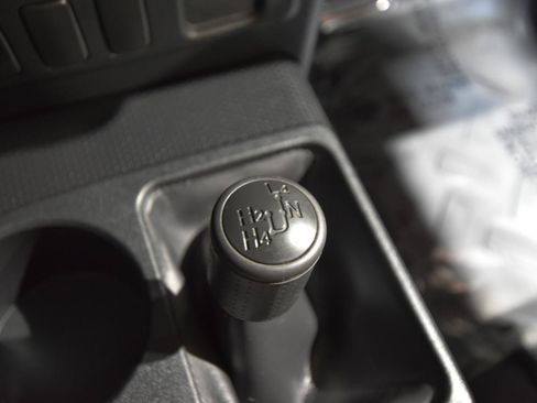 Used 2012 Toyota FJ Cruiser 4WD w/ Convenience Pkg image 26