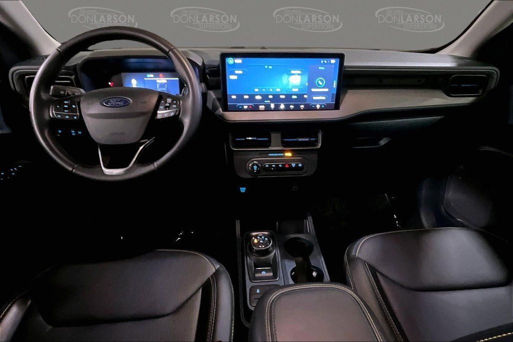 Used 2025 Ford Maverick Lobo AWD/4WD image 23