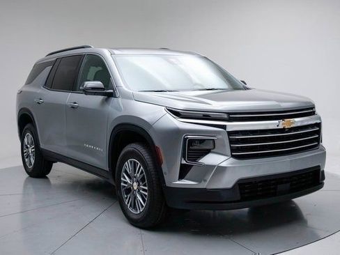 New 2026 Chevrolet Traverse LT w/ Enhanced Driving Package FWD image 1