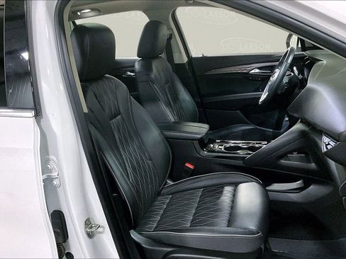 Used 2022 Buick Envision Avenir w/ Premium Seat Package image 15