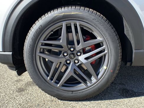 New 2026 Ford Explorer ST-Line w/ ST-Line Street Pack image 13