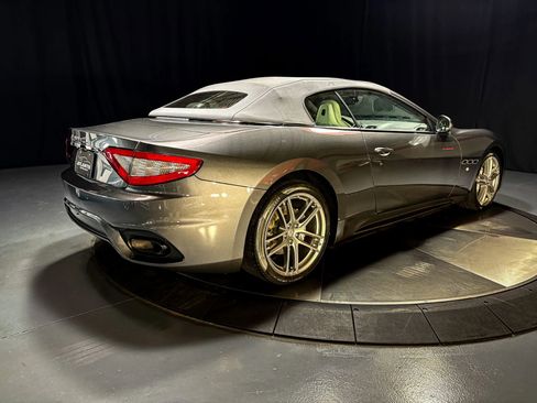 Used 2018 Maserati GranTurismo MC image 7