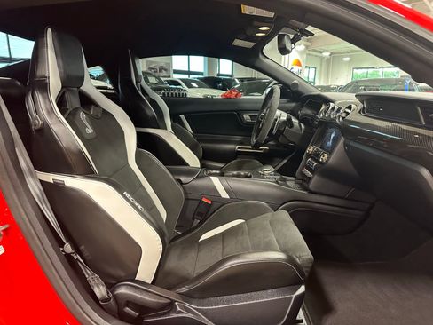 Used 2021 Ford Mustang Shelby GT500 w/ Technology Package RWD image 33