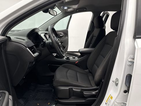 Used 2022 GMC Terrain SLE image 11