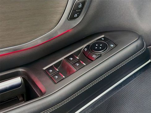 Used 2025 Ford Expedition Platinum image 20