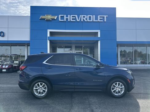Used 2022 Chevrolet Equinox LT AWD/4WD image 1