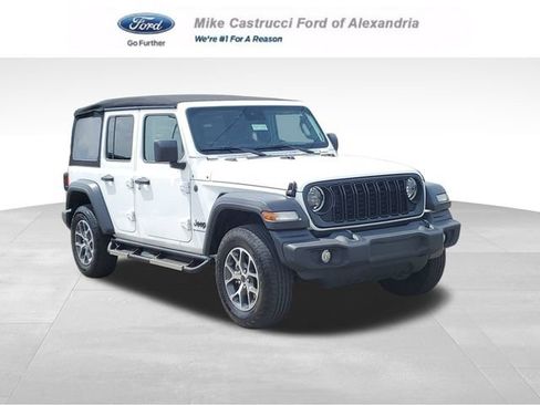 Used 2024 Jeep Wrangler Unlimited Sport AWD/4WD image 1