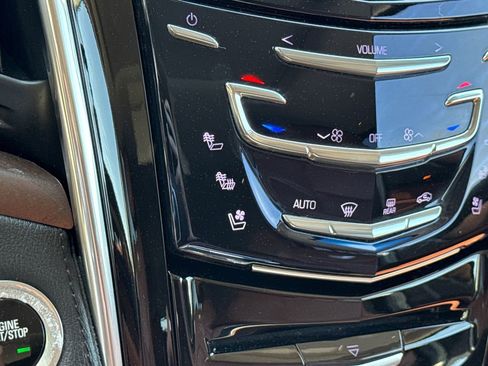 Used 2018 Cadillac Escalade ESV Premium Luxury image 34
