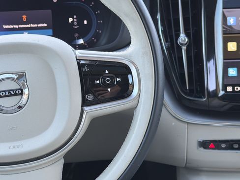 Certified 2023 Volvo XC60 B5 Core w/ Climate Package image 20