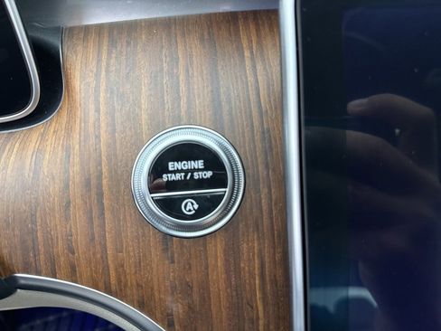 Used 2023 Mercedes-Benz C 300 4MATIC Sedan image 26