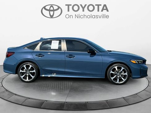 Used 2025 Honda Civic Sport Touring image 7