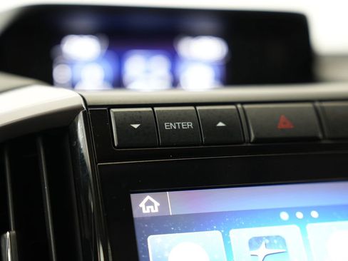 Used 2022 Subaru Ascent Limited image 27