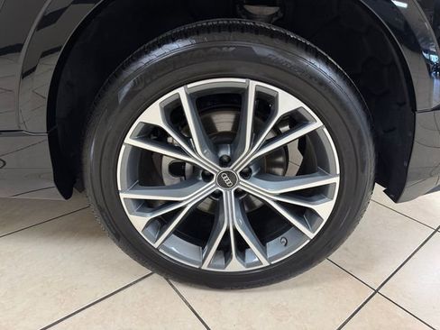 Used 2025 Audi Q8 Premium w/ Convenience Package AWD/4WD image 27