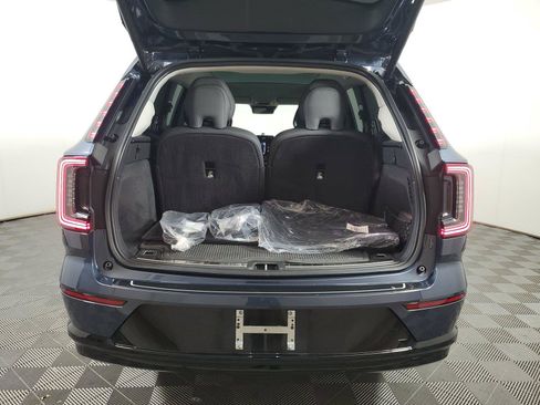 Used 2025 Volvo EX90 Ultra AWD/4WD image 8