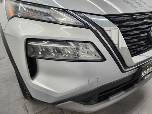 Used 2023 Nissan Rogue SV image 22