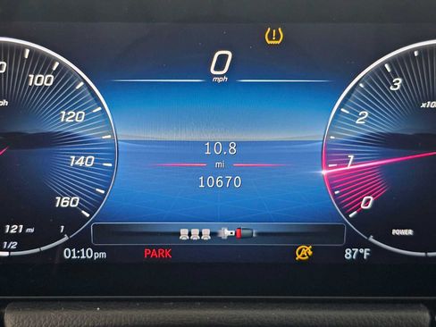 Certified 2025 Mercedes-Benz GLA 250 image 24