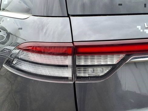 Certified 2023 Lincoln Aviator AWD w/ Premium Package image 24