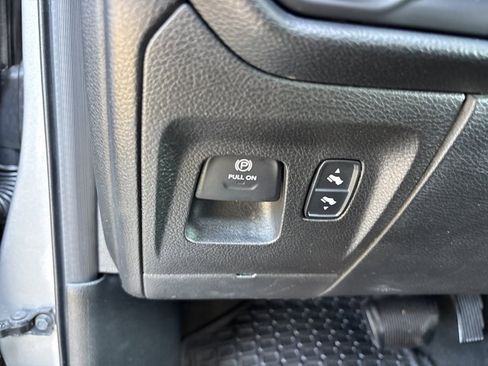 Used 2020 RAM 1500 Laramie image 25