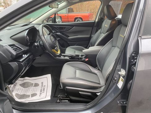 Used 2021 Subaru Crosstrek 2.5i Sport w/ Moonroof Package image 12