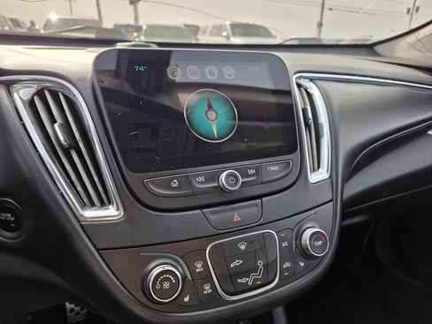 Used 2017 Chevrolet Malibu LT w/ Leather Package image 17