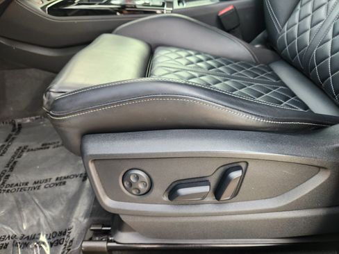 Used 2021 Audi SQ5 Prestige image 24