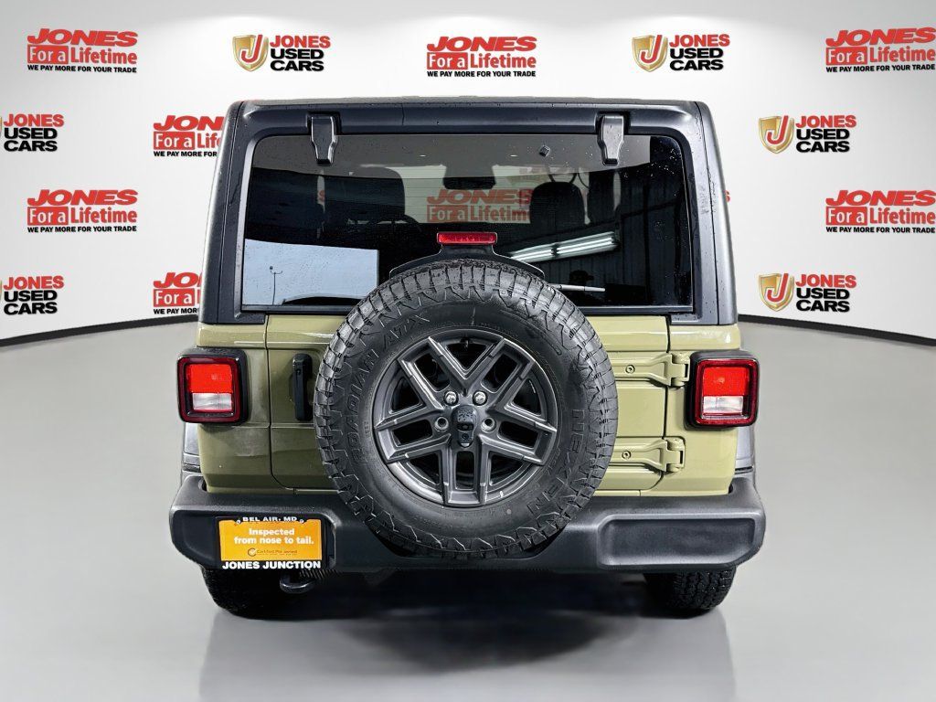 Used 2025 Jeep Wrangler Sport AWD/4WD image 14