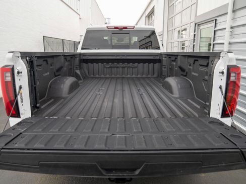Used 2024 GMC Sierra 3500 Denali w/ Denali Reserve Package image 43