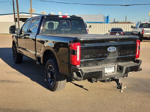 Used 2023 Ford F350 Lariat w/ Lariat Ultimate Package image 3