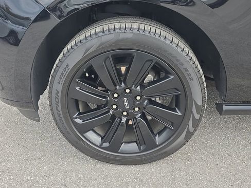 Used 2023 Lincoln Navigator L Reserve image 8