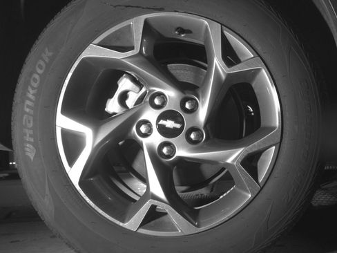 Used 2025 Chevrolet Trax LT FWD image 15