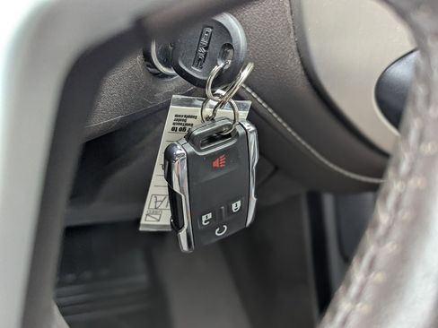 Used 2021 GMC Canyon Denali image 35