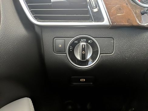 Used 2017 Mercedes-Benz GLS 450 4MATIC image 27