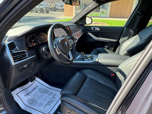 Used 2021 BMW X7 xDrive40i w/ Premium Package image 11