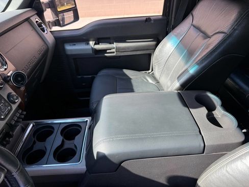 Used 2013 Ford F250 Lariat w/ Lariat Interior Pkg image 50