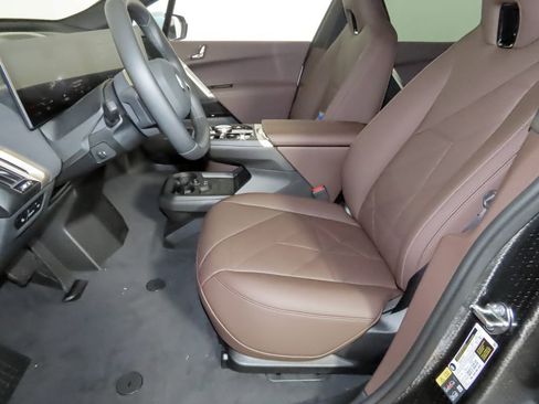 Used 2026 BMW iX xDrive45 image 14