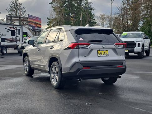 New 2025 Toyota RAV4 XLE image 4