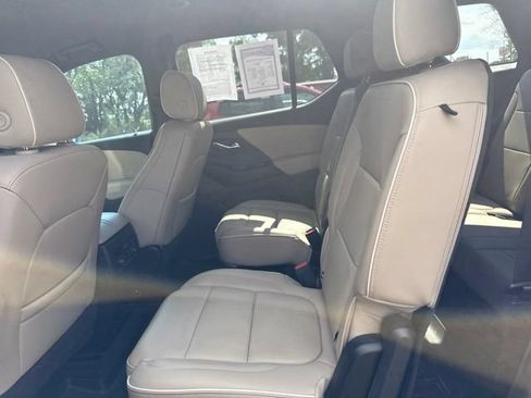 Used 2023 Chevrolet Traverse Premier AWD/4WD image 20