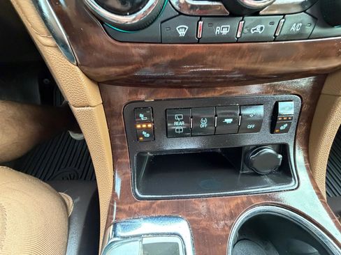 Used 2014 Buick Enclave Leather w/ Trailering Provision Package image 23