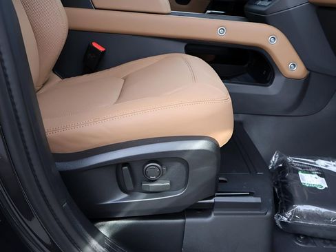 New 2026 Land Rover Defender 110 S AWD/4WD image 11