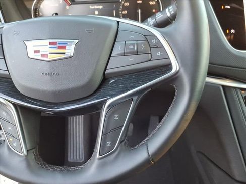 Certified 2025 Cadillac XT5 Premium Luxury image 35